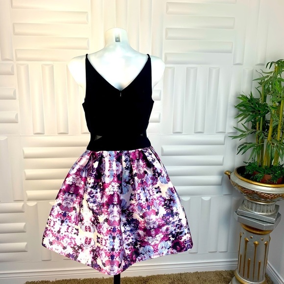 Xscape Dress - Picture 2 of 5